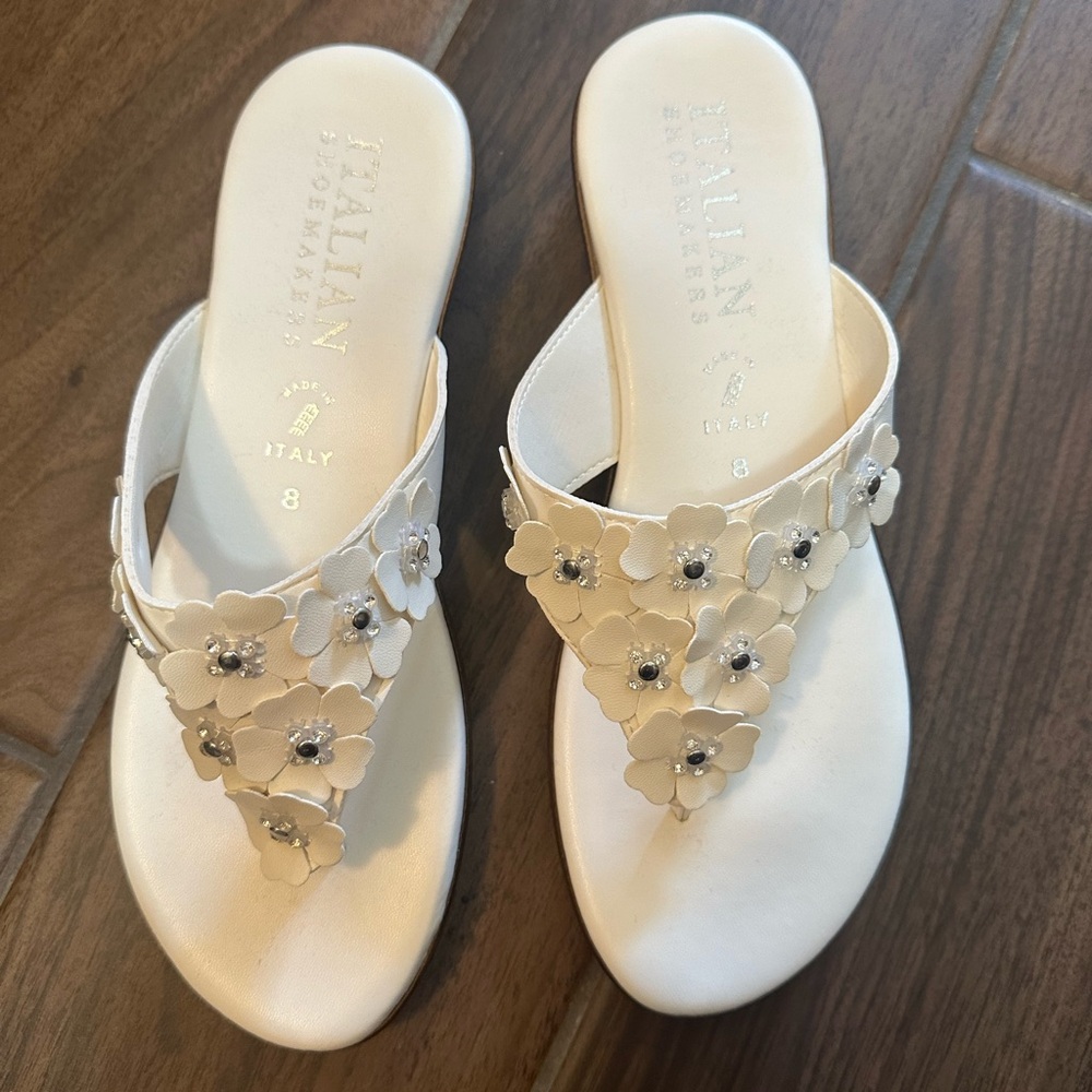 Italian Shoemakers Cream Floral Sandals